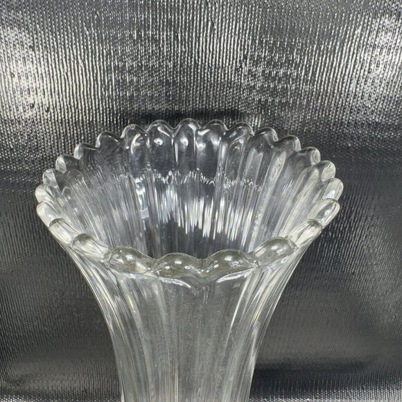 Vintage Clear Swung Stretch Glass Vase Vessel Tall Manganese 365nm Green UV Glow - Picture 13 of 16